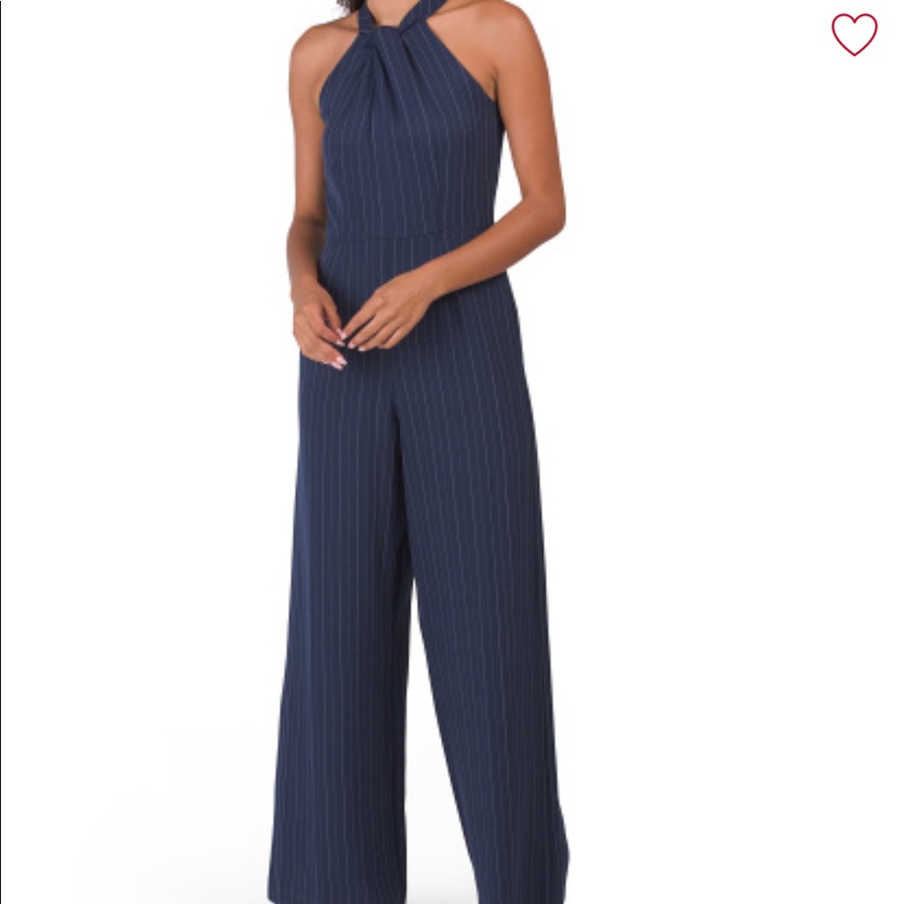 🌷Stylish Julie Jordan Halter Neck Jumpsuit! Size 14.